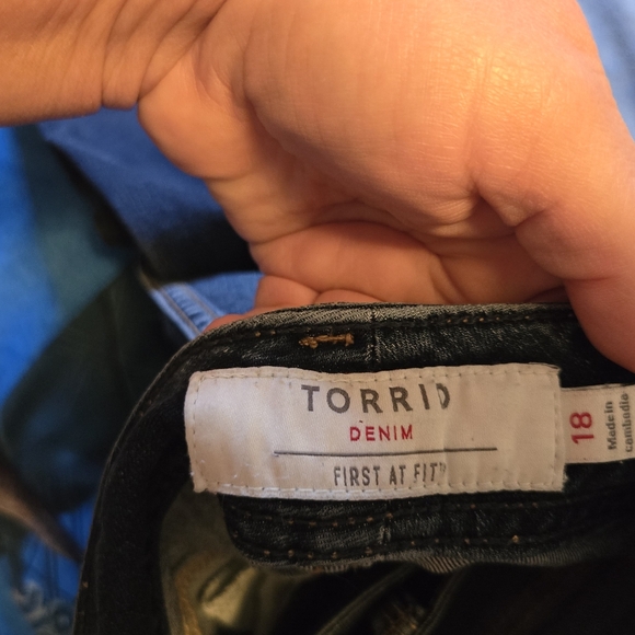 Lot of 2 Luxe Boot jeans - Picture 8 of 9